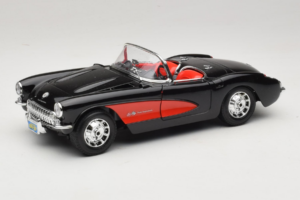 Chevrolet Corvette C1 Черен & Червен Bburago 1:18 3034-M1 Метал