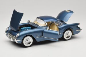 Chevrolet Corvette C1 Син Mira 1:18 6105 Метал — снимка 2 от 8