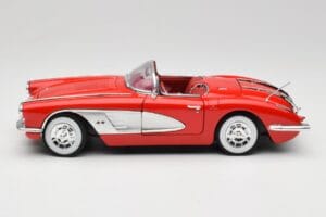 Chevrolet Corvette C1 Червен Motormax 1:18 73100TC Метал — снимка 4 от 8