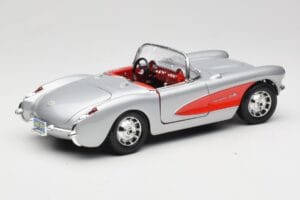 Chevrolet Corvette C1 Сребрист Bburago 1:18 3034 Метал — снимка 3 от 8