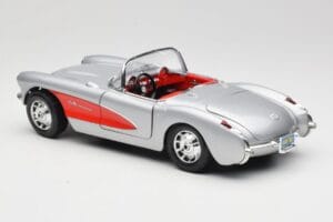 Chevrolet Corvette C1 Сребрист Bburago 1:18 3034 Метал — снимка 7 от 8
