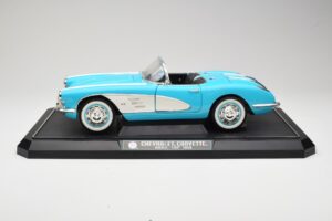 Chevrolet Corvette C1 Hard Top Синьо Solido 1:12 1202-M1 Метал — снимка 4 от 8