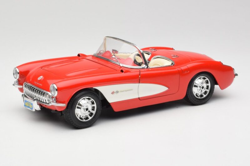 Chevrolet Corvette C1 Roadster Червен Bburago 1:18 3024 Метал
