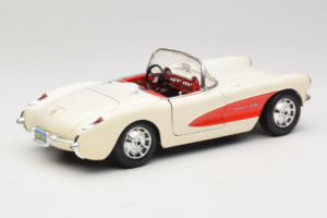 Chevrolet Corvette C1 Бял & Червен Bburago 1:18 3024-M3 Метал — снимка 3 от 8