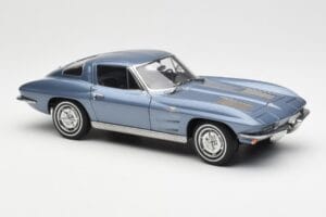 Chevrolet Corvette C2 Синьосив Металик AUTOart 1:18 71182 Метал — снимка 6 от 8