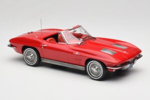 Chevrolet Corvette C2 Sting Ray Кабриолет Riverside Red Norev 1:18 189056 Метал — снимка 4 от 6
