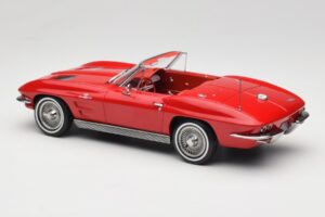 Chevrolet Corvette C2 Sting Ray Кабриолет Riverside Red Norev 1:18 189056 Метал — снимка 5 от 6