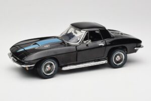 Chevrolet Corvette C2 Черен American Muscle 1:18 AMM1099/06 Метал