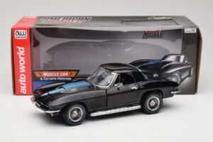 Chevrolet Corvette C2 Черен American Muscle 1:18 AMM1099/06 Метал — снимка 8 от 8