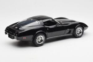 Chevrolet Corvette C3 Черен UT Models 1:18 21071 Метал — снимка 3 от 8