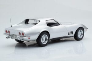 Chevrolet Corvette C3 Сребрист Norev 1:18 189032 Метал — снимка 2 от 6