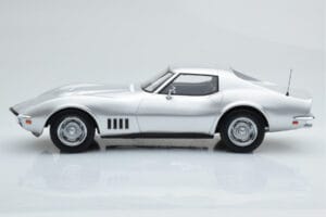 Chevrolet Corvette C3 Сребрист Norev 1:18 189032 Метал — снимка 3 от 6