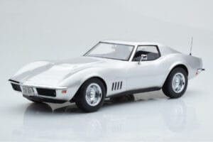 Chevrolet Corvette C3 Сребрист Norev 1:18 189032 Метал