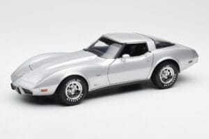 Chevrolet Corvette C3 Сребрист UT Models 1:18 21072 Метал