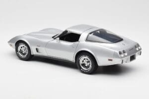 Chevrolet Corvette C3 Сребрист UT Models 1:18 21072 Метал — снимка 7 от 8