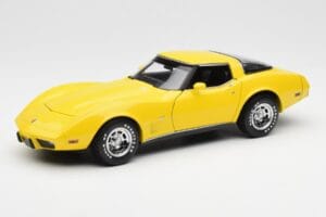 Chevrolet Corvette C3 Жълт UT Models 1:18 21074 Метал