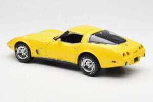 Chevrolet Corvette C3 Жълт UT Models 1:18 21074 Метал — снимка 7 от 8