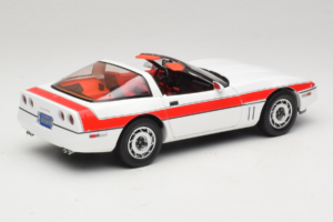 Chevrolet Corvette C4 A-Team Бял GreenLight 1:18 13532 Метал — снимка 3 от 8
