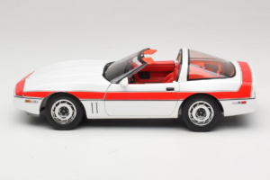 Chevrolet Corvette C4 A-Team Бял GreenLight 1:18 13532 Метал — снимка 4 от 8