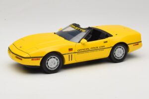 Chevrolet Corvette C4 Indianapolis 500 Pace Car Жълт Greenlight 1:18 11801-06 Метал
