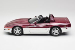 Chevrolet Corvette C4 Indy 500 Pace Car Maisto 1:18 56011 Метал — снимка 4 от 8