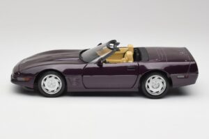 Chevrolet Corvette C4 LT4 Кабриолет Лилав Металик Maisto 1:18 50277 Метал — снимка 4 от 8