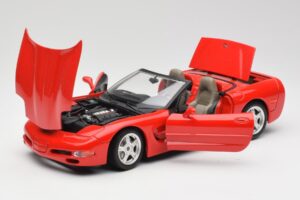 Chevrolet Corvette C5 Кабриолет Червен Bburago 1:18 3076 Метал — снимка 2 от 8