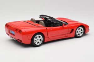 Chevrolet Corvette C5 Кабриолет Червен Bburago 1:18 3076 Метал — снимка 3 от 8