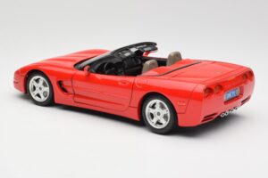 Chevrolet Corvette C5 Кабриолет Червен Bburago 1:18 3076 Метал — снимка 7 от 8