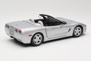 Chevrolet Corvette C5 Кабриолет Сребрист Maisto 1:18 50317 Метал — снимка 3 от 8