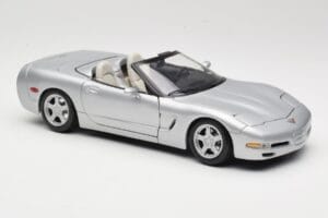 Chevrolet Corvette C5 Кабриолет Сребрист Maisto 1:18 50317 Метал — снимка 6 от 8