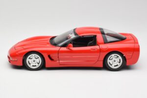 Chevrolet Corvette C5 Червен Bburago 1:18 3066 Метал — снимка 4 от 8