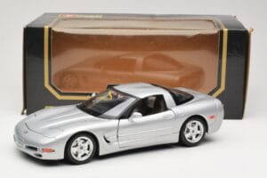 Chevrolet Corvette C5 Сребрист Bburago 1:18 3056 Метал — снимка 8 от 8