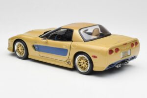 Chevrolet Corvette C5 Guldstrand Signature Edition Златист Maisto 1:18 31657 Метал — снимка 7 от 8