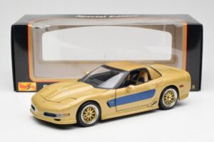 Chevrolet Corvette C5 Guldstrand Signature Edition Златист Maisto 1:18 31657 Метал — снимка 8 от 8