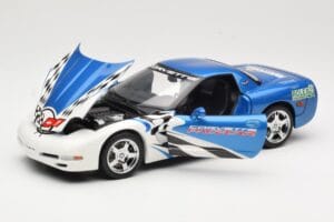 Chevrolet Corvette C5 Pace Car Rolex 24 at Daytona 1999 UT Models 1:18 39944 Метал — снимка 2 от 8