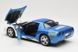 Chevrolet Corvette C5 Pace Car Rolex 24 at Daytona 1999 UT Models 1:18 39944 Метал — снимка 5 от 8