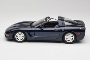 Chevrolet Corvette C5 Nassau Син Bburago 1:18 30166 Метал — снимка 4 от 8