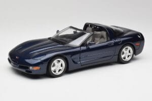 Chevrolet Corvette C5 Nassau Син Bburago 1:18 30166 Метал