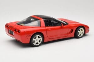 Chevrolet Corvette C5 Targa Червен UT Models 1:18 21001 Метал — снимка 3 от 8