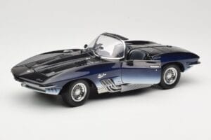 Chevrolet Corvette Mako Shark Тъмносин UT Models 1:18 21061 Метал — снимка 2 от 8