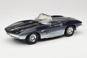 Chevrolet Corvette Mako Shark Motormax 1:18 73102 Метал