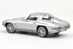 Chevrolet Corvette C2 Sting Ray Sebring Silver Norev 1:18 189052 Метал — снимка 2 от 2