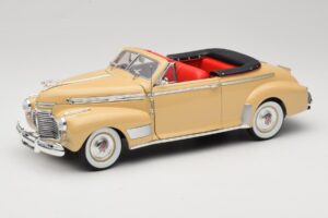Chevrolet Deluxe Кабриолет Бежов Eagle Collectibles 1:18 3022518 Метал