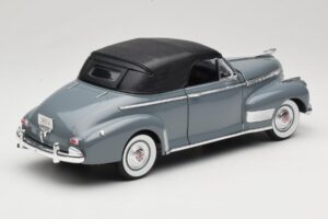 Chevrolet Deluxe Кабриолет с Мек Покрив Сив Eagles Race 1:18 7497276 Метал — снимка 3 от 8
