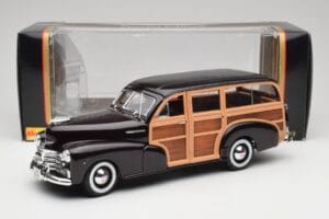 Chevrolet Fleetmaster Woody Черен & Wood Panels Maisto 1:18 43697545B Метал — снимка 8 от 8
