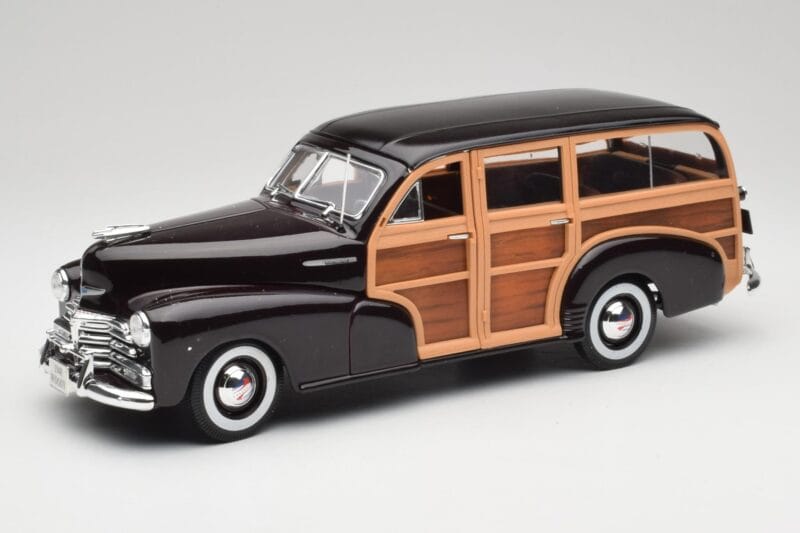 Chevrolet Fleetmaster Woody Черен & Wood Panels Maisto 1:18 43697545B Метал