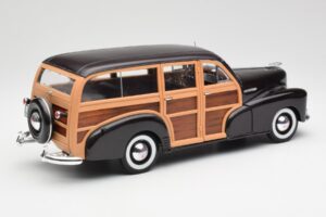 Chevrolet Fleetmaster Woody Кафяв Maisto 1:18 36854 Метал — снимка 3 от 8