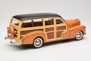 Chevrolet Fleetmaster Woody Златен Maisto 1:18 56042 Метал — снимка 3 от 8