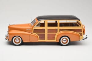 Chevrolet Fleetmaster Woody Златен Maisto 1:18 56042 Метал — снимка 4 от 8